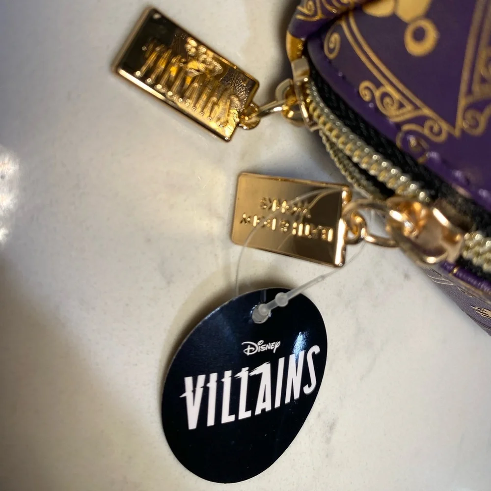 Bath & Body Works Disney Villains Makeup Bag | Discontinued | New👑🖤 - Picture 8 of 12